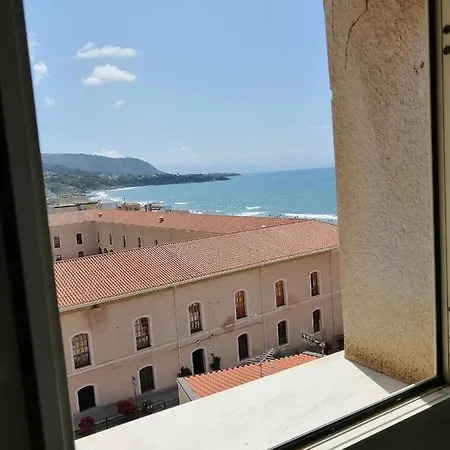 Una Stanza a Cefalù-2